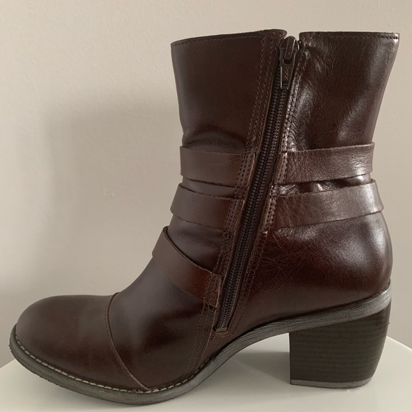 Hush Puppies Rustique - Brown Leather Mid Calf Boots with Heel - Size 8M - Picture 3 of 16
